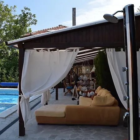 Villa Rosa Dei Venti Heated Salty Pool And Jacuzzi